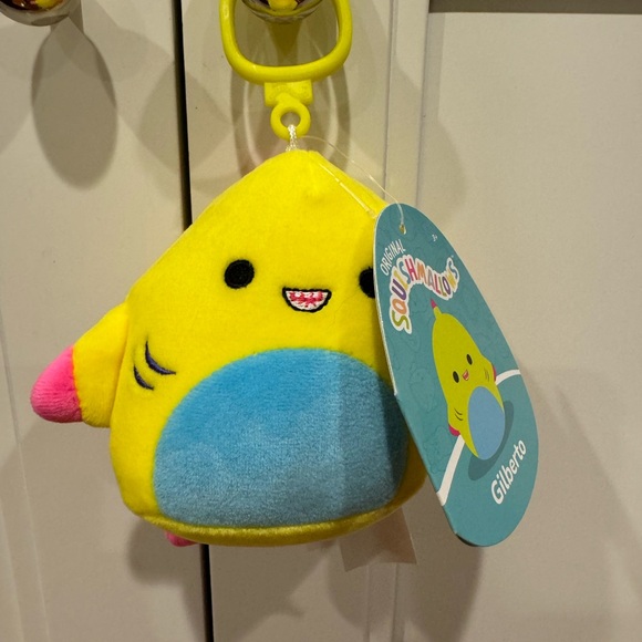 Squishmallows Gilberto the Neon Shark Keychain - Picture 2 of 5